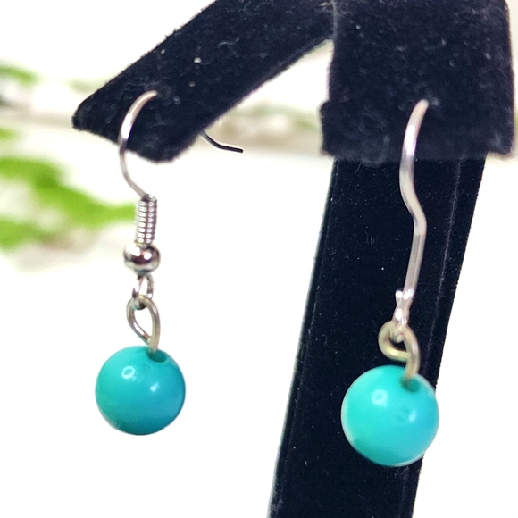 Turquoise Sead Bead Stretch Necklace with Cross Beads Matching Earrings - Picture 5 of 8